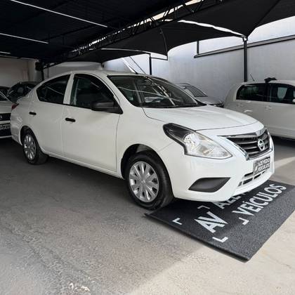 NISSAN VERSA 1.6 16V FLEXSTART V-DRIVE MANUAL NISSAN VERSA 1.6 16V FLEXSTART V-DRIVE MANUAL
